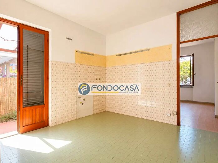 Appartamento bilocale in vendita in Via Esperanto, Massa