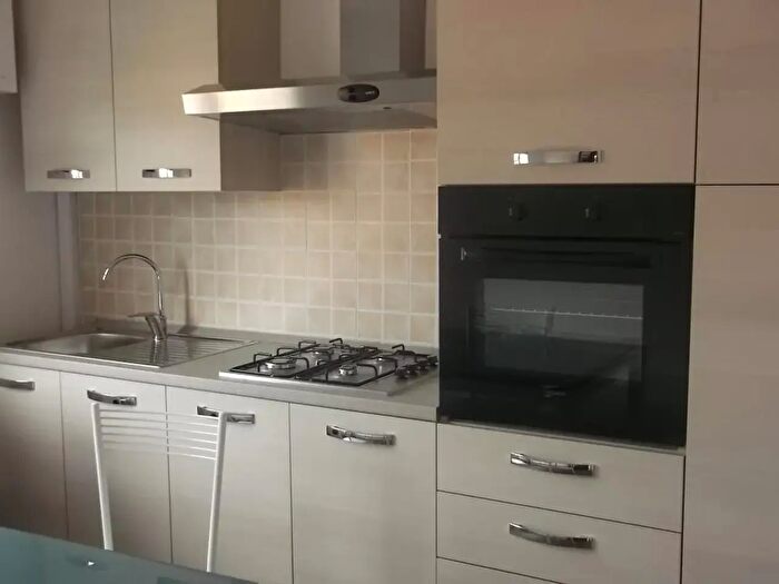 Appartamento quadrilocale in affitto in Piazza Dante Alighieri, Pisa