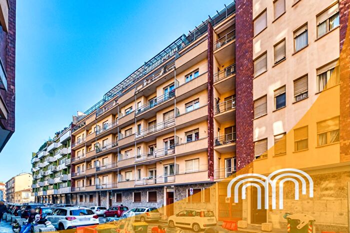 Appartamento con 5 locali in vendita in Corso Peschiera, Torino