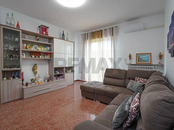 Casa con 8 locali in vendita in Sotto Il Monte Giovanni Xxiii