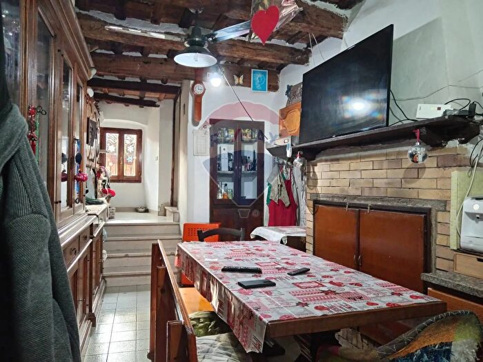 Appartamento trilocale in vendita in Spello