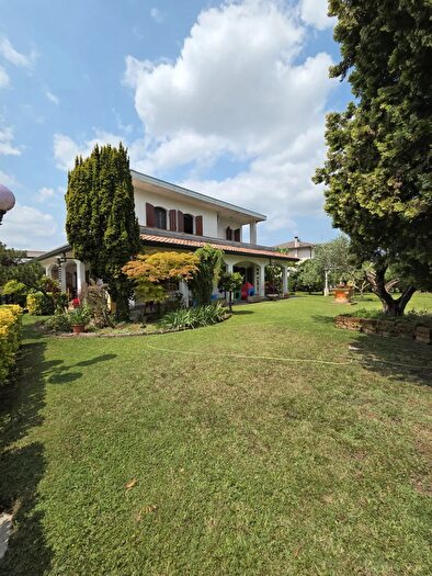 Casa con 6 locali in vendita in Monselice