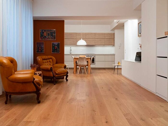 Appartamento bilocale in affitto in Via delle Foppette, Solari, Milano