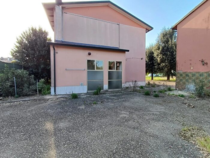 Casa con 11 locali in vendita in Via San Francesco Cotignola, Cotignola