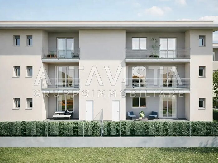 Appartamento trilocale in vendita in Rezzato Via Leonardo da Vinci, Rezzato