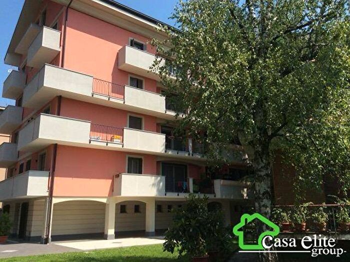 Appartamento trilocale in affitto in Via degli Abeti, Melegnano