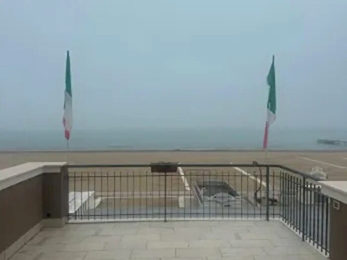 Appartamento trilocale in vendita in Viale Regina Margherita, Rimini