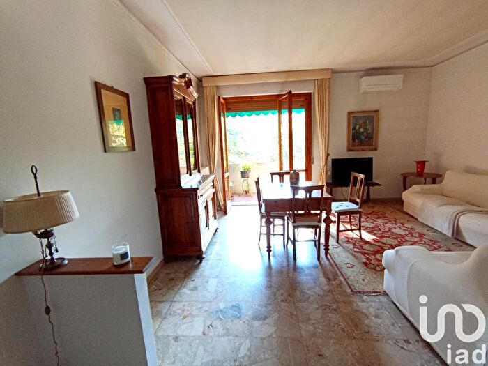 Appartamento con 5 locali in vendita in Viale Tanini, Firenze