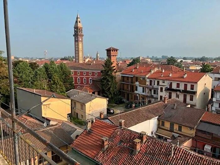 Appartamento trilocale in vendita in Via Alessandro Manzoni Mede, Mede