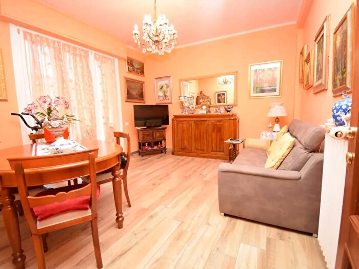 Appartamento trilocale in vendita in Via XXV Aprile, Salsomaggiore Terme