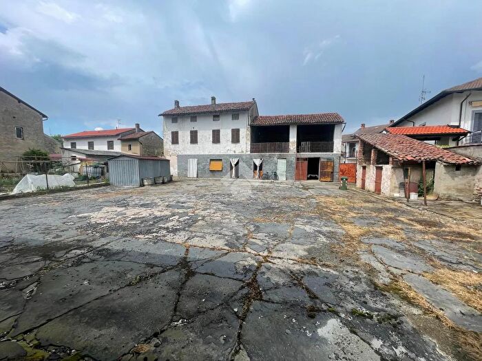 Casa con 5 locali in vendita in Via Cairoli, Fontanetto Po