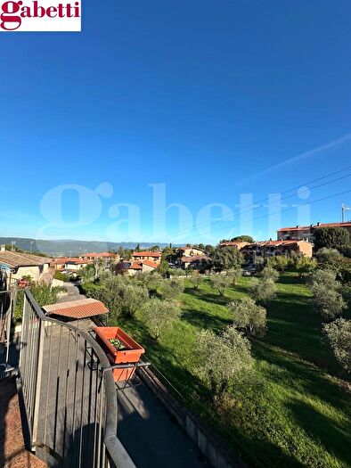 Appartamento quadrilocale in vendita in Murlo