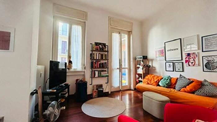 Appartamento trilocale in affitto in Via Bartolomeo Giuliano, Morgagni, Milano