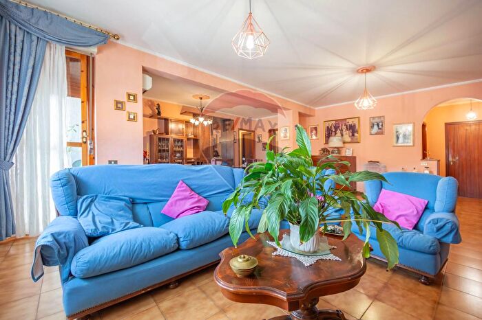 Appartamento quadrilocale in vendita in Via Colle dellAra, Chieti