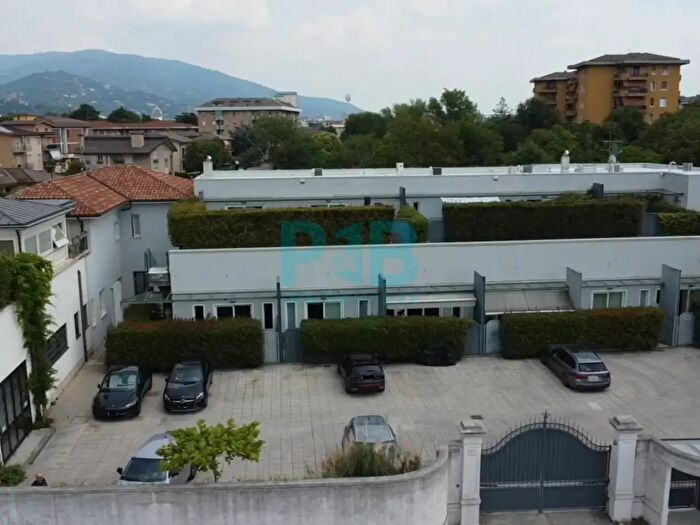 Appartamento monolocale in vendita in Via Lunga, Brescia