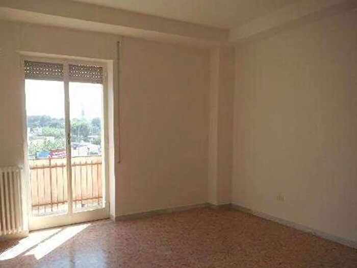 Appartamento quadrilocale in affitto in Via Porta Lecce No Number, Centro Storico, Brindisi