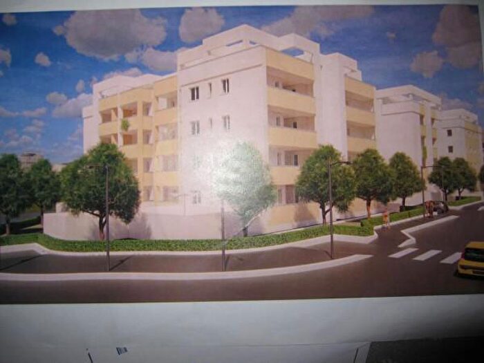 Appartamento quadrilocale in vendita in Via Monte Cristallo, Grosseto