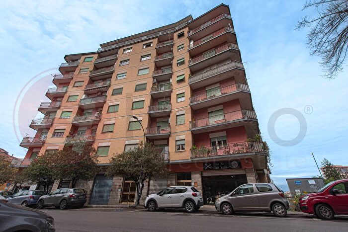 Appartamento con 7 locali in vendita in Viale America Latina, Frosinone