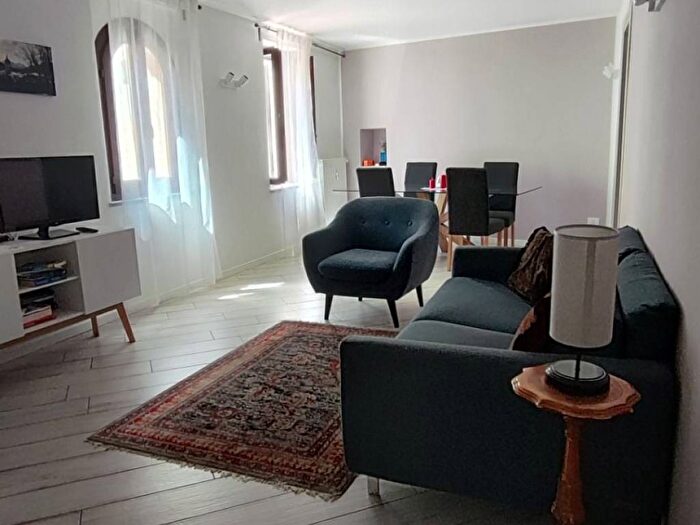 Appartamento trilocale in affitto in Via San Giacomo, Centro Storico, Novara