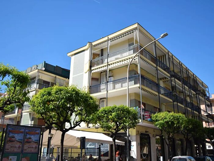 Appartamento quadrilocale in vendita in Viale Kennedy, Diano Marina
