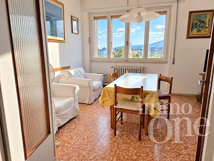 Appartamento con 6 locali in vendita in Viale Giovanni Boccaccio, Livorno