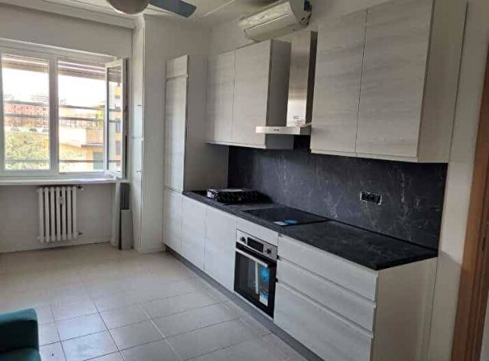 Appartamento in affitto in Via Giuseppe Avezzana, Corvetto, Milano