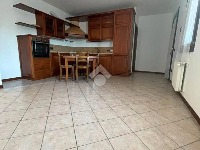 Appartamento trilocale in affitto in Bassano Del Grappa