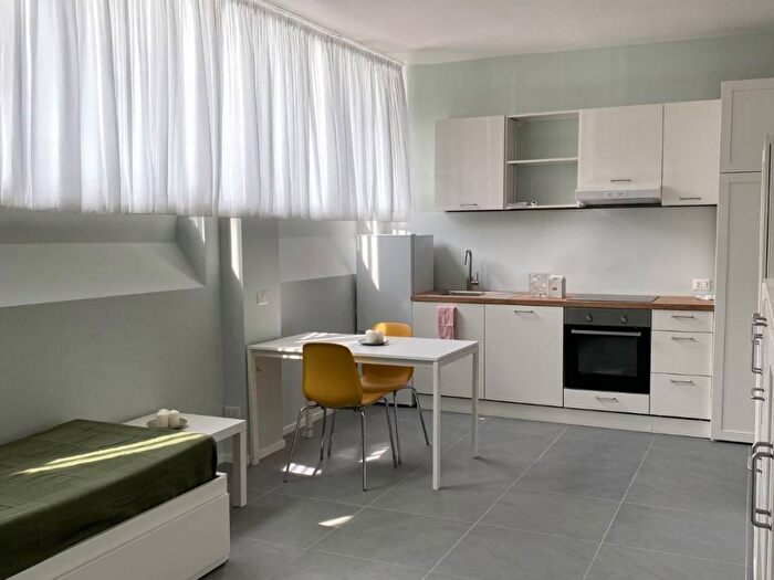 Appartamento monolocale in affitto in Via Camillo Ugoni, Bovisa, Milano