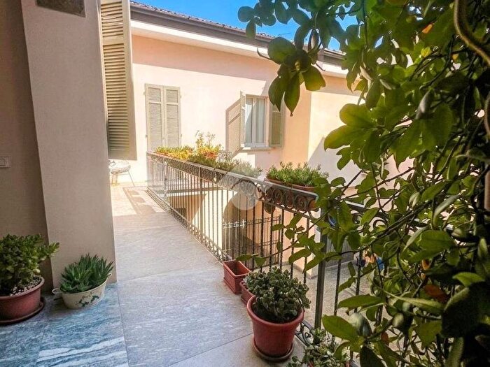 Appartamento trilocale in affitto in Via Carrera, Centro Storico, Crema