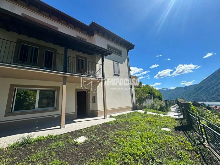 Casa quadrilocale in vendita in Strada Provinciale, Dizzasco