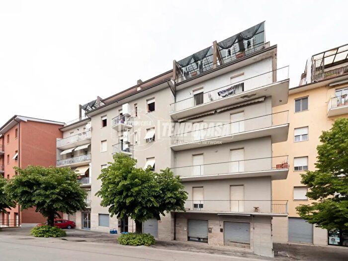 Appartamento trilocale in vendita in Via Raffaele Omicini, Perugia