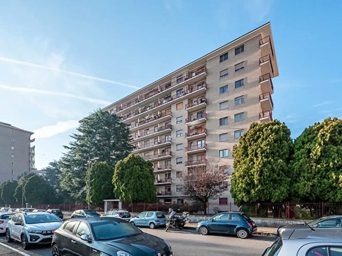 Appartamento trilocale in vendita in Via Saorgio, Torino