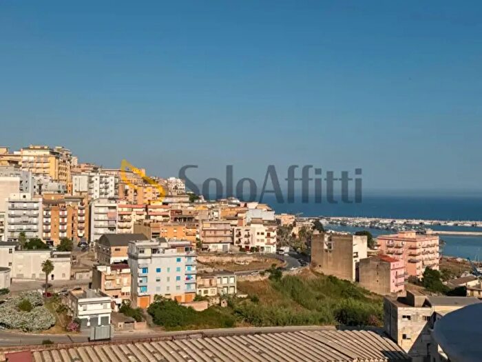 Appartamento trilocale in affitto in Sciacca