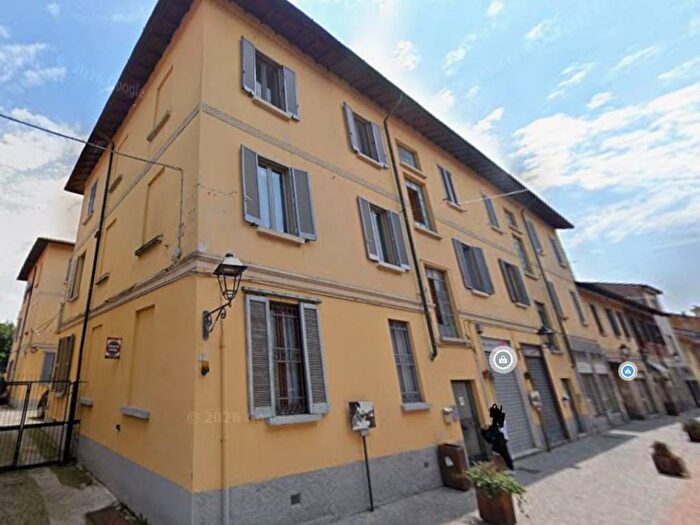 Appartamento trilocale in affitto in Via Giuseppe Garibaldi, Centro, Cornaredo