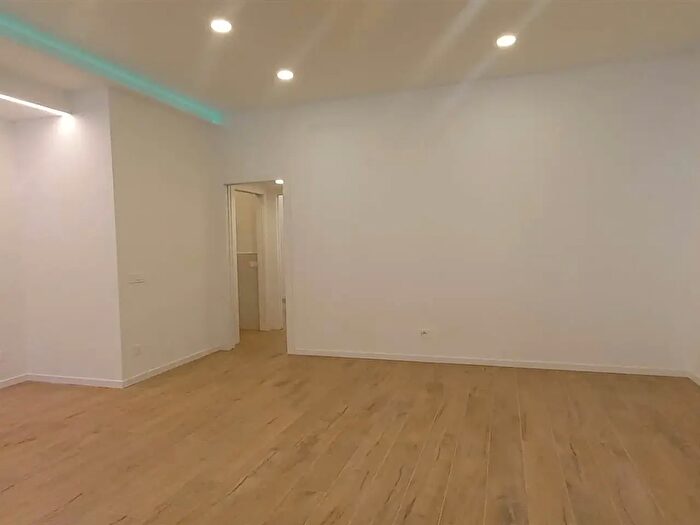 Appartamento bilocale in vendita in Via Monte Popera, Milano