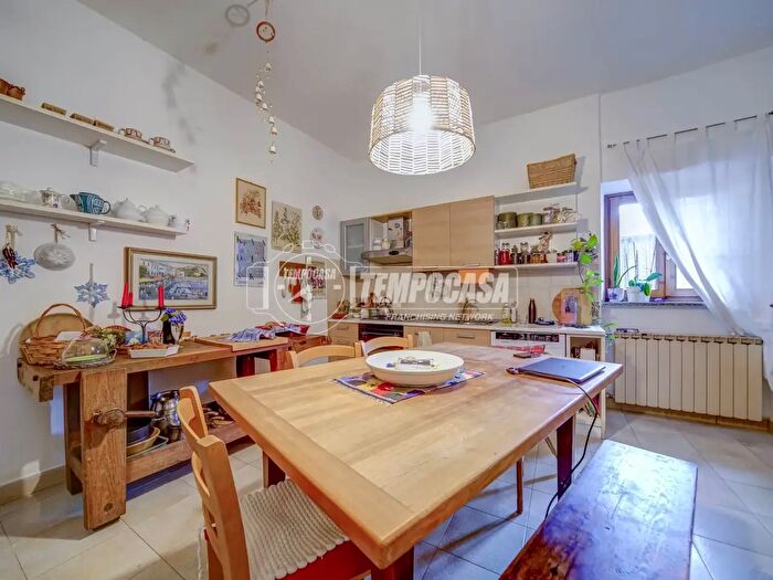 Casa trilocale in vendita in Pombia