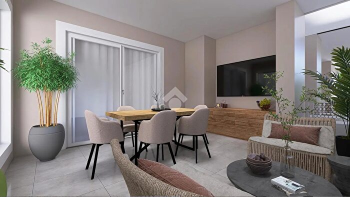 Appartamento trilocale in vendita in Via di Vermicino, Roma