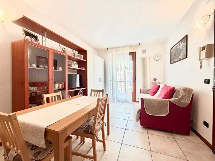 Appartamento bilocale in vendita in Strada di Settecà, Vicenza