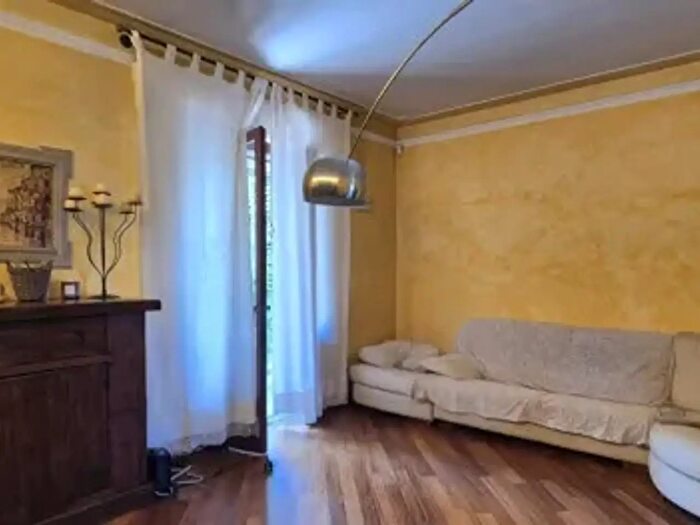Appartamento trilocale in vendita in Via Pisa, Massa