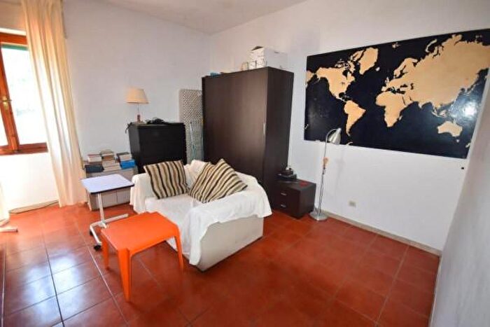 Appartamento trilocale in vendita in Viale Leonetto Amadei SNC, Seravezza