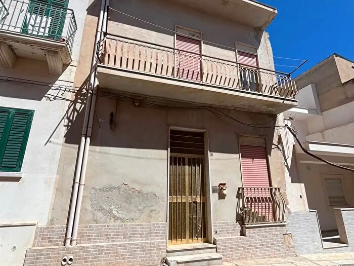 Casa con 6 locali in vendita in Via Regina Margherita, Pachino