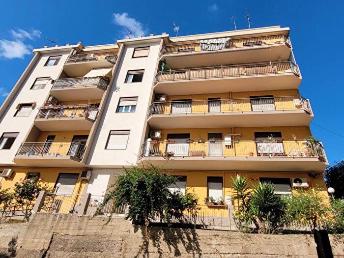 Appartamento quadrilocale in affitto in Salita Catena, Litoranea Panoramica, Messina