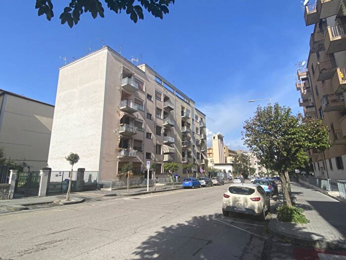 Appartamento trilocale in affitto in Viale Antonio Mellusi, Sala Mellusi, Benevento