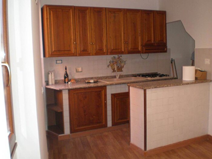 Appartamento trilocale in affitto in Via Giuseppe Parini, Centro, Marino