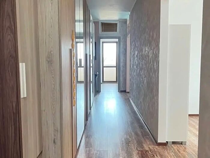 Appartamento quadrilocale in vendita in Via Isacco Newton, Padova