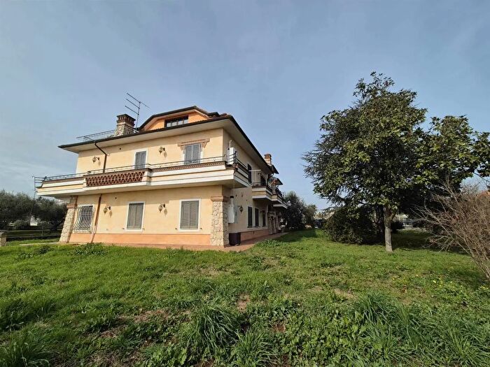 Appartamento quadrilocale in vendita in Fiano Romano
