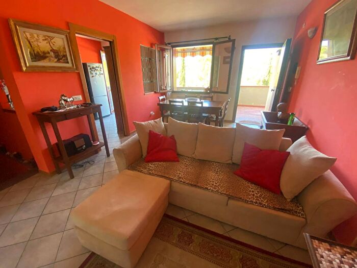 Appartamento quadrilocale in vendita in Via Montegufoni, Montespertoli