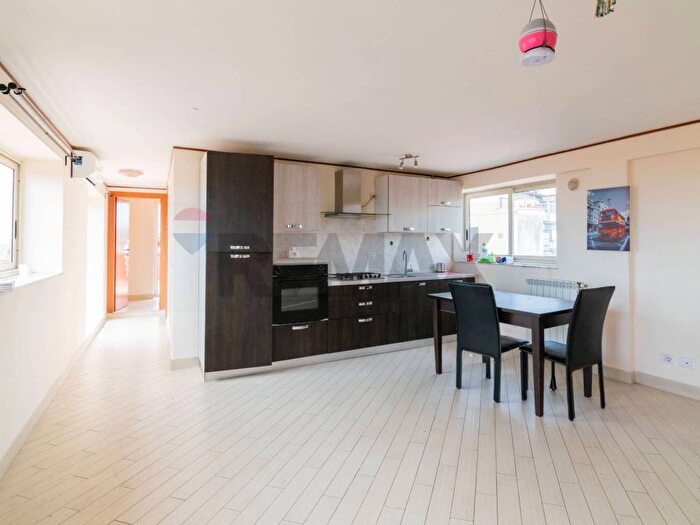 Appartamento bilocale in affitto in Via Vittorio Emanuele II, Centro, Gravina di Catania