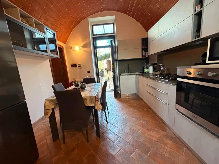 Casa trilocale in vendita in Poggibonsi