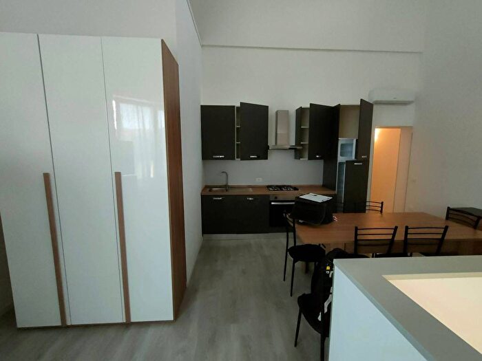 Appartamento con 6 locali in affitto in Centro, Lonigo